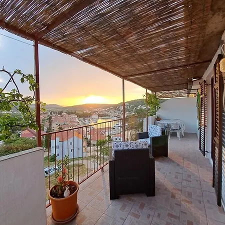Sea View Apartmán *